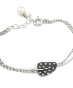 Bracelet guinea fowl feather: 925 Sterling Silver, white freshwater pearls, adjustable length