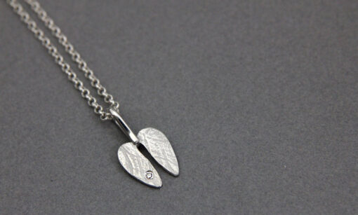 Pendant with necklace*, small size Mopane leaf: 925 Sterling Silver, diamond (Ø 1.4 mm, I-J, si)