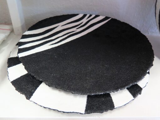 Black & White Papier-mâché Plates